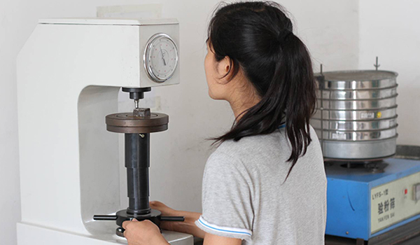 Rockwell Hardness Tester